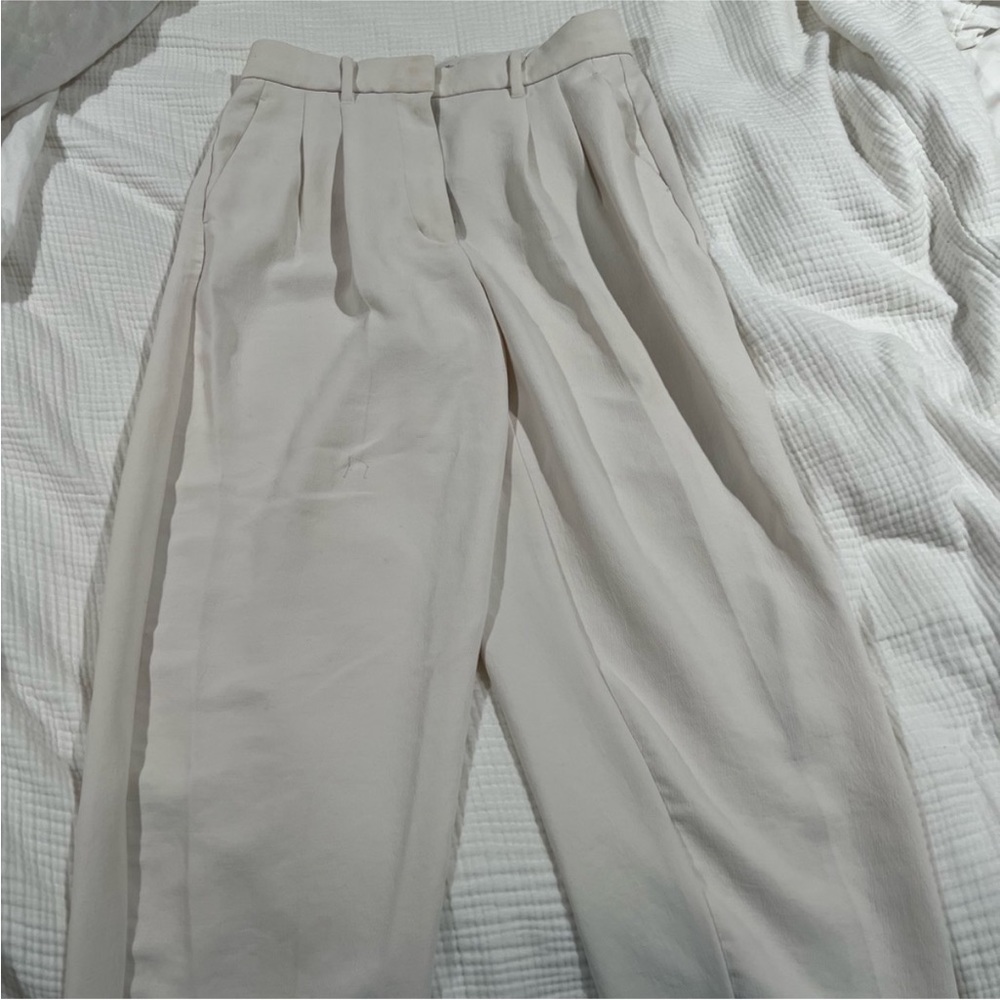 Aritzia Effortless Pants